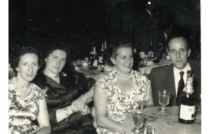 1954 - En el banquete
